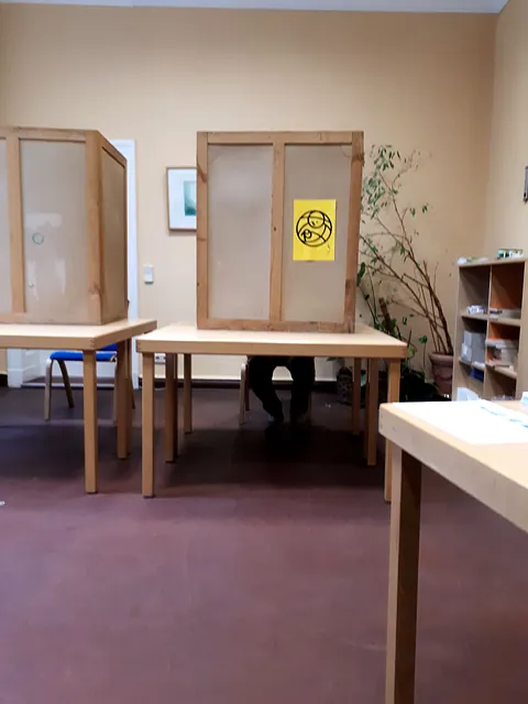Wahlurnen am Wahltag